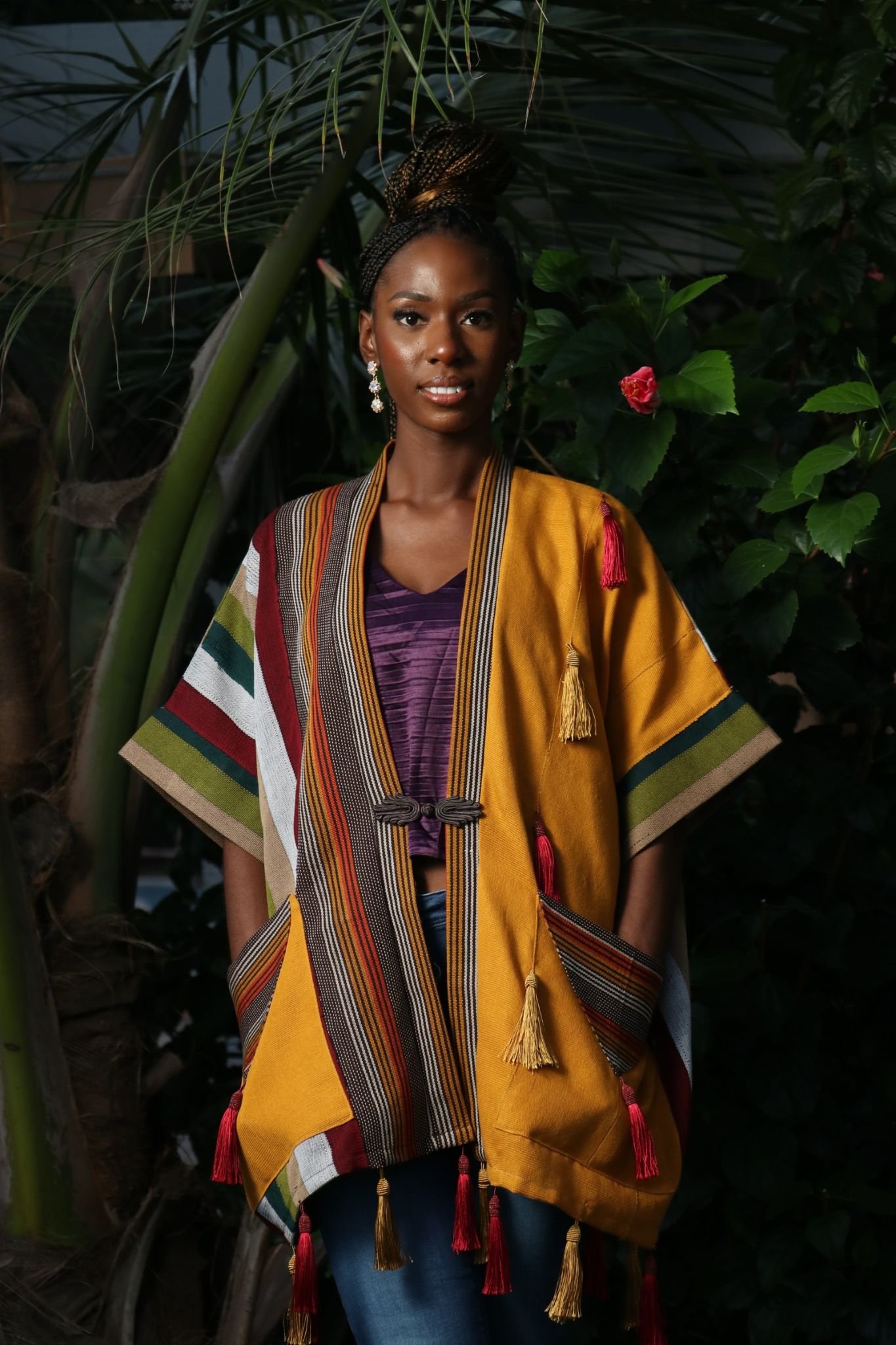 FOLÁSADÉ Tassled Kimono